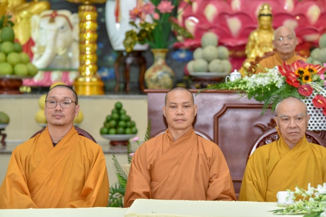 TP. HCM: Ban Trị Sự thăm trường hạ Học viện PGVN tại TP.HCM