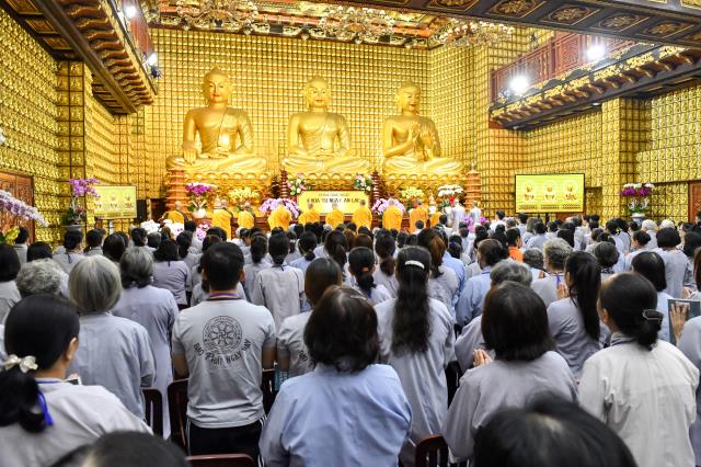 &quot;Bản chất của sự sống là tôn trọng sự sống&quot; - TT. Nhật Từ