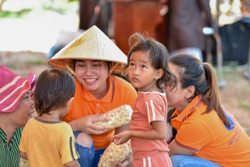 Quỹ Đạo Phật Ngày Nay Tặng Quà Cho 200 Trẻ Em &amp; 183 Hộ Gia Đình “Tổ Ấm Từ Bi” Tại Tây Ninh