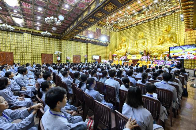 &quot;Bản chất của sự sống là tôn trọng sự sống&quot; - TT. Nhật Từ