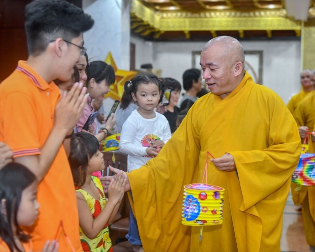 Tết Trông trăng tại chùa Giác Ngộ - Một đêm ý nghĩa