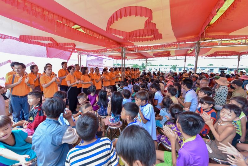 Quỹ Đạo Phật Ngày Nay Tặng Quà Cho 200 Trẻ Em &amp; 183 Hộ Gia Đình “Tổ Ấm Từ Bi” Tại Tây Ninh