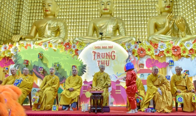 Tết Trông trăng tại chùa Giác Ngộ - Một đêm ý nghĩa