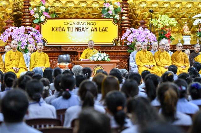 &quot;Bản chất của sự sống là tôn trọng sự sống&quot; - TT. Nhật Từ