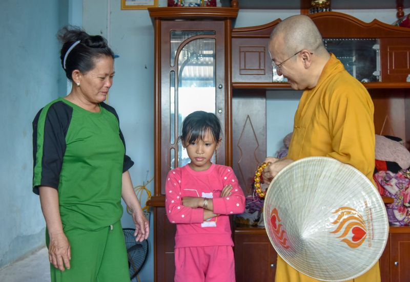 Quỹ Đạo Phật Ngày Nay Tặng Quà Cho 200 Trẻ Em &amp; 183 Hộ Gia Đình “Tổ Ấm Từ Bi” Tại Tây Ninh