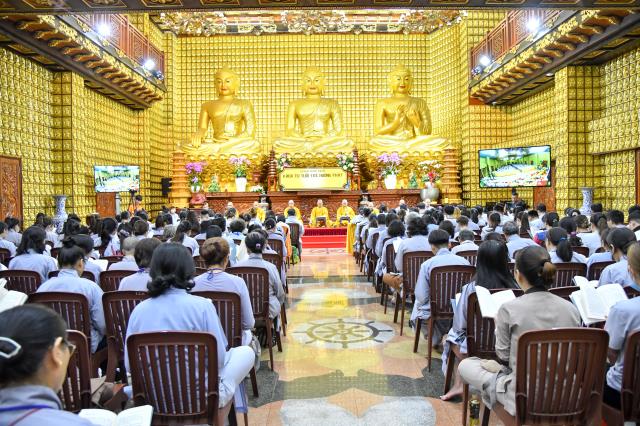 Khóa tu Tuổi trẻ: Việc xóa nghèo qua lăng kính của người trẻ