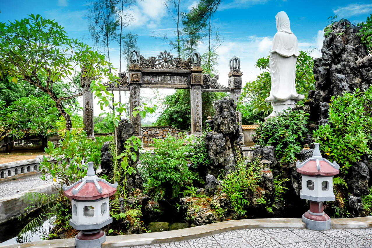 Sắc tứ tây thiên di đà tự, huế với tăng cang hòa thượng thanh ninh tâm tịnh