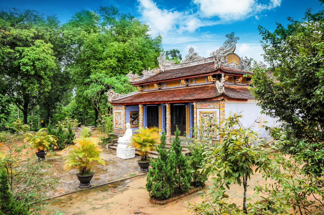 Sắc tứ tây thiên di đà tự, huế với tăng cang hòa thượng thanh ninh tâm tịnh