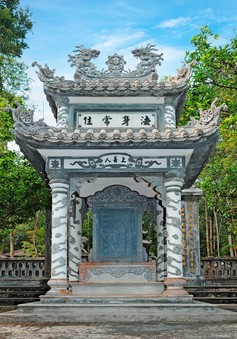 Tổ đình Thiền Tôn, Huế - Nơi phát xuất pháp phái liễu quán của Phật Giáo việt nam.