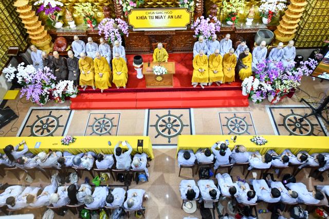 &quot;Bản chất của sự sống là tôn trọng sự sống&quot; - TT. Nhật Từ