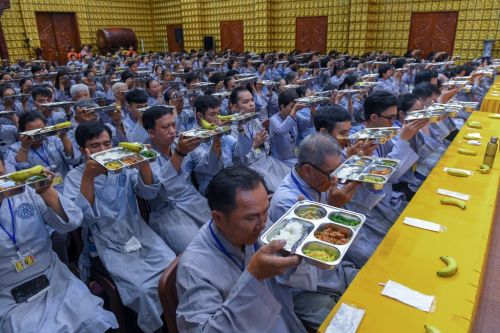 Cúng Dường Trai Phạn Và Hộ Trì Cho Khóa Tu Kỳ 5 (GN5)