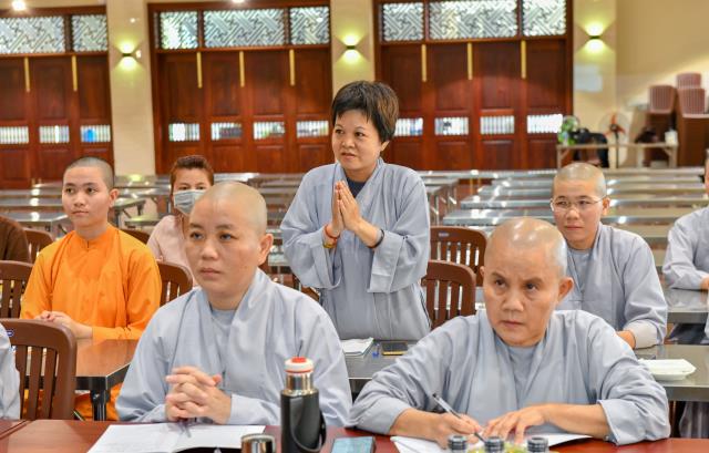 TP. HCM: Trung tâm Nghiên cứu Nữ giới PGVN họp về dịch Tam tạng Thánh điển PG