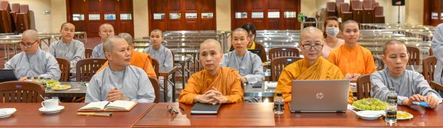 TP. HCM: Trung tâm Nghiên cứu Nữ giới PGVN họp về dịch Tam tạng Thánh điển PG