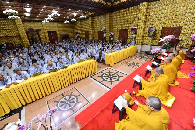 &quot;Hãy chọn giải pháp phù hợp với mình!&quot; - TT. Thích Nhật Từ