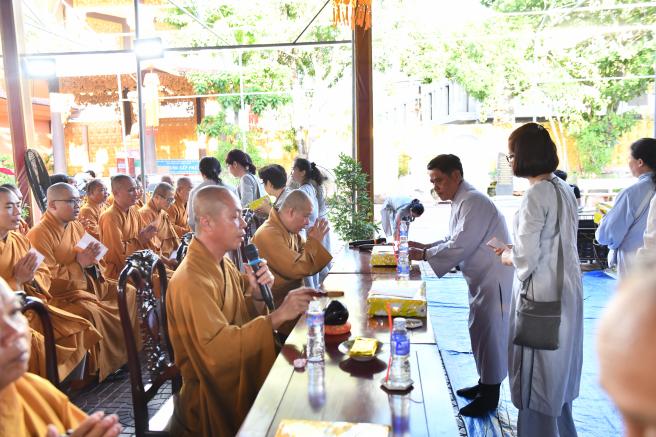 Tổng Kết Chương Trình Cúng Dường Trường Hạ Miền Đông Và Miền Tây Nam Bộ (C251)