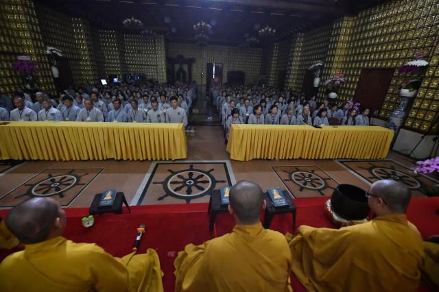 &quot;Hãy chọn giải pháp phù hợp với mình!&quot; - TT. Thích Nhật Từ