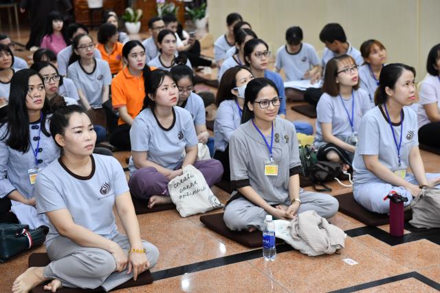 Khi người trẻ tham dự khóa tu