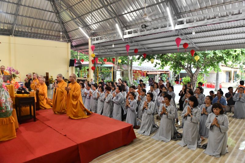 Tổng Kết Chương Trình Cúng Dường Trường Hạ Miền Đông Và Miền Tây Nam Bộ (C251)