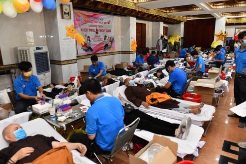 Chùa Giác Ngộ: 460 Người Tham Gia  Hiến Máu Nhân Đạo
