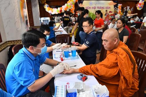 Chùa Giác Ngộ: 460 Người Tham Gia  Hiến Máu Nhân Đạo