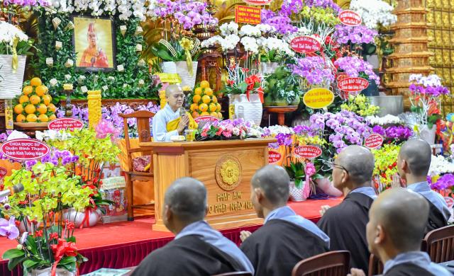 &quot;Trong chùa, có cả Ta-bà&quot; - NS. TN. Hương Nhũ