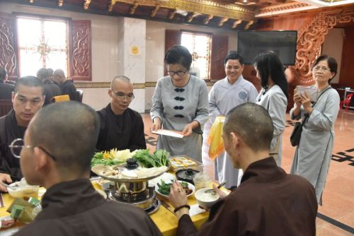 Tổng Kết Chương Trình “Cúng Dường Trường Hạ” Tại Chùa Giác Ngộ (C254)