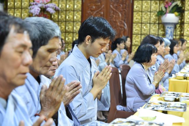 &quot;Hãy chọn giải pháp phù hợp với mình!&quot; - TT. Thích Nhật Từ
