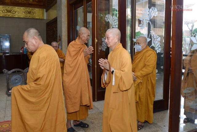 Trưởng lão HT.Thích Trí Quảng thăm hai trường hạ