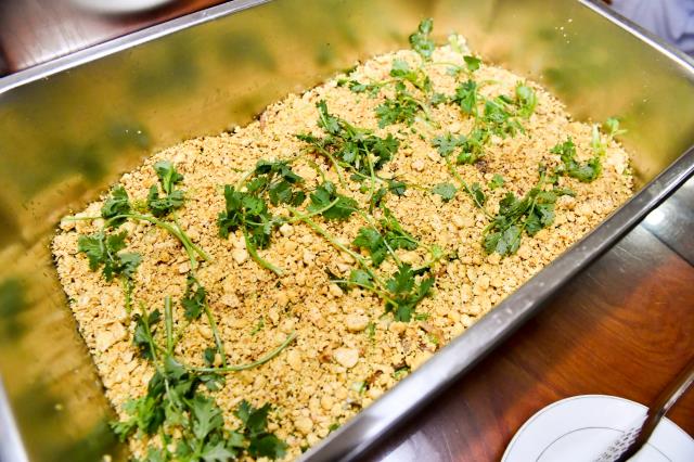 Chùm ảnh: Ăn cơm trong chánh niệm chiều ngày 15/09/2020