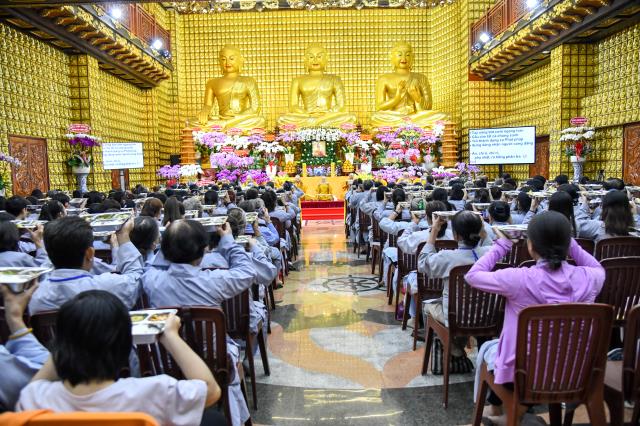 Phân tích một số kệ thuộc Kinh Pháp cú - TT. Nhật Từ