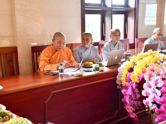 Chùa Thanh Tâm: Trung tâm Nghiên cứu Nữ giới PGVN họp về quy cách phiên dịch và biên tập TTTĐPGVN