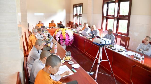 Chùa Thanh Tâm: Trung tâm Nghiên cứu Nữ giới PGVN họp về quy cách phiên dịch và biên tập TTTĐPGVN