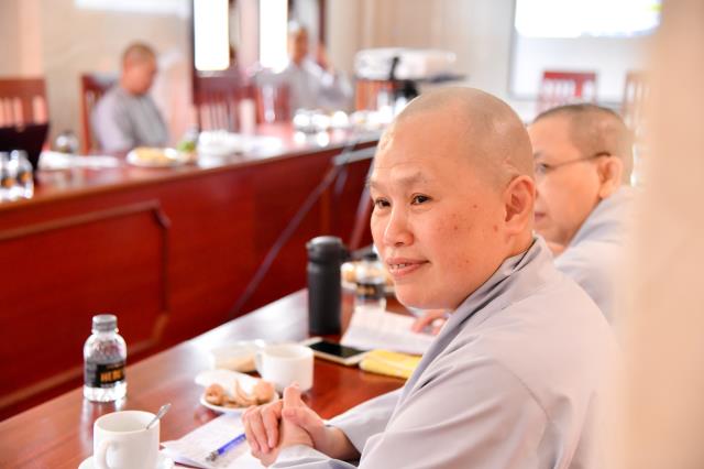 Chùa Thanh Tâm: Trung tâm Nghiên cứu Nữ giới PGVN họp về quy cách phiên dịch và biên tập TTTĐPGVN