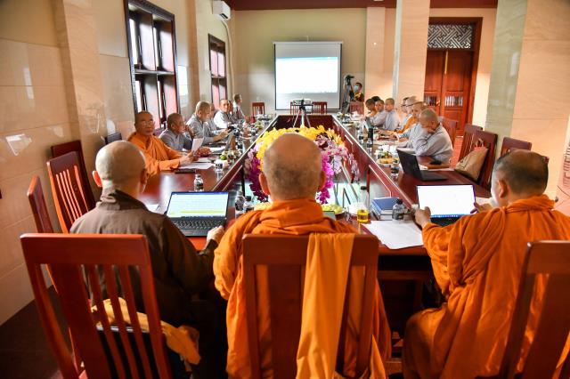 Chùa Thanh Tâm: Trung tâm Nghiên cứu Nữ giới PGVN họp về quy cách phiên dịch và biên tập TTTĐPGVN