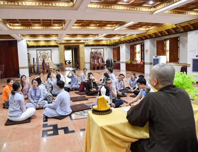 Khóa tu Tuổi trẻ: Việc xóa nghèo qua lăng kính của người trẻ