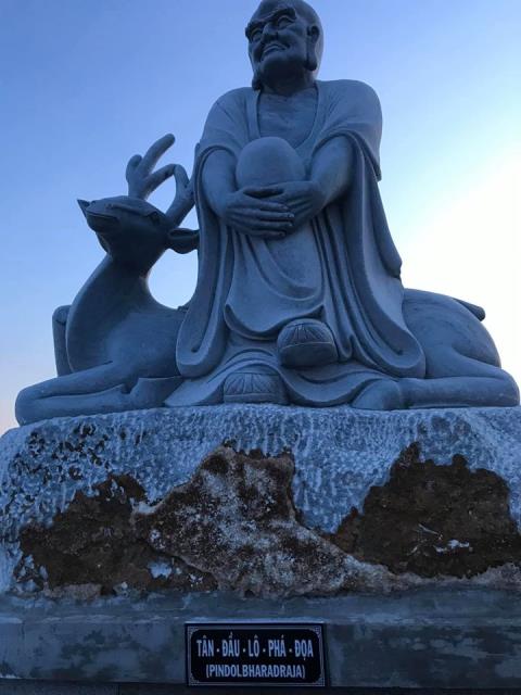 Tượng Phật ngồi lớn nhất Đông Nam Á tại chùa Ông Núi