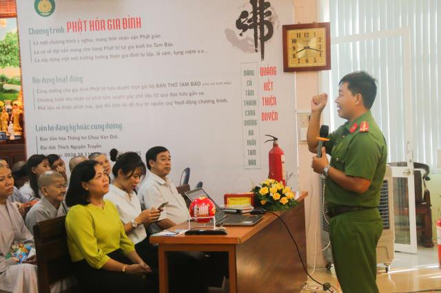 Tăng, Ni Phật Tử Đạo Tràng Vạn Đức Tham Dự Buổi Tập Huấn Nghiệp Vụ Phòng Cháy Chữa Cháy