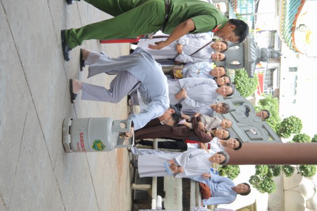 Tăng, Ni Phật Tử Đạo Tràng Vạn Đức Tham Dự Buổi Tập Huấn Nghiệp Vụ Phòng Cháy Chữa Cháy