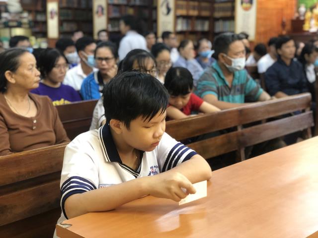 Trao 60 Suất Học Bổng HT Thích Trí Tịnh Đến Các Em Học Sinh Sinh Viên Trước Thềm Năm Học Mới