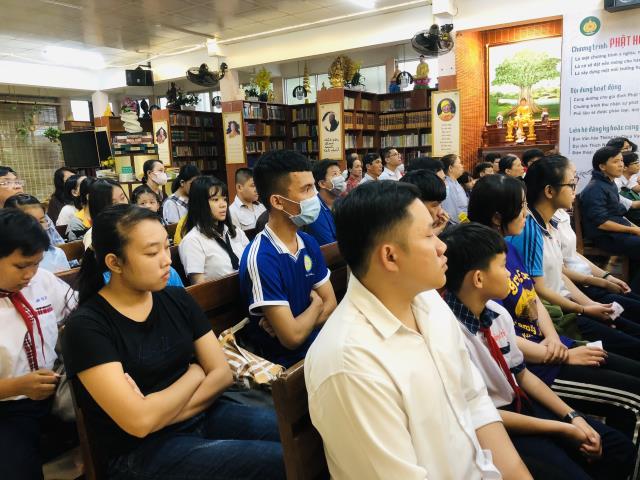 Trao 60 Suất Học Bổng HT Thích Trí Tịnh Đến Các Em Học Sinh Sinh Viên Trước Thềm Năm Học Mới