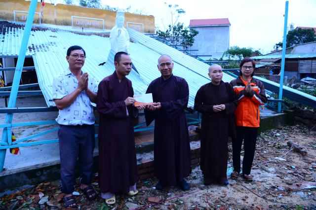 HVPGVN tại TP. HCM trao tặng hơn 1 tỷ đồng tại Quảng Nam