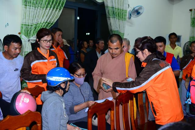 HVPGVN tại TP. HCM trao tặng hơn 1 tỷ đồng tại Quảng Nam