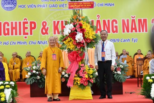 Tổng Kết Chương Trình Hỗ Trợ Lễ Tốt Nghiệp Và Khai Giảng Năm Học 2020  Học Viện PGVN TP. HCM (C255)