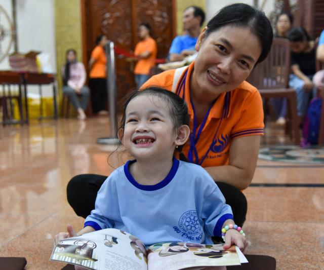 Cha mẹ được lợi gì khi đưa trẻ đến chùa?
