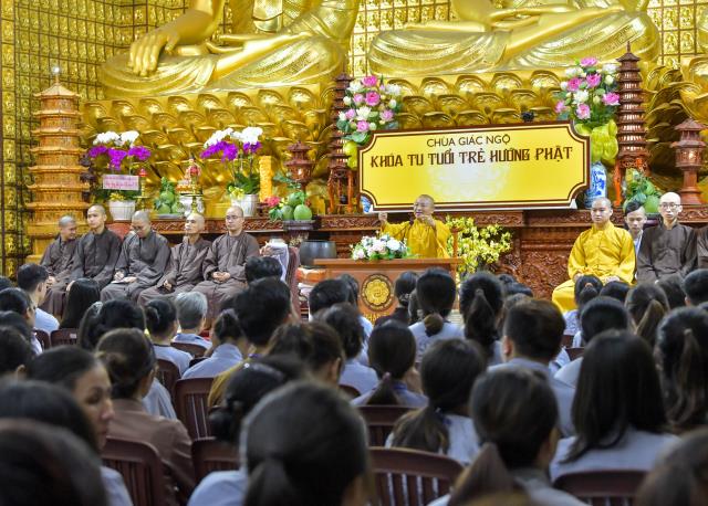 TP. HCM: Tiếp thêm sức mạnh qua khóa tu tuổi trẻ
