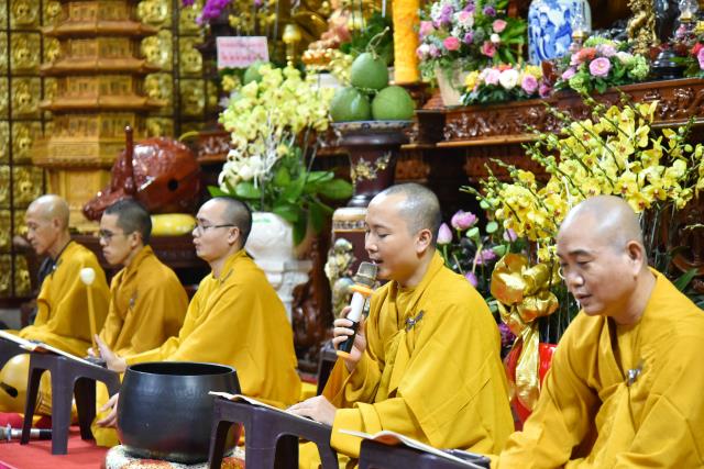 Cha mẹ được lợi gì khi đưa trẻ đến chùa?