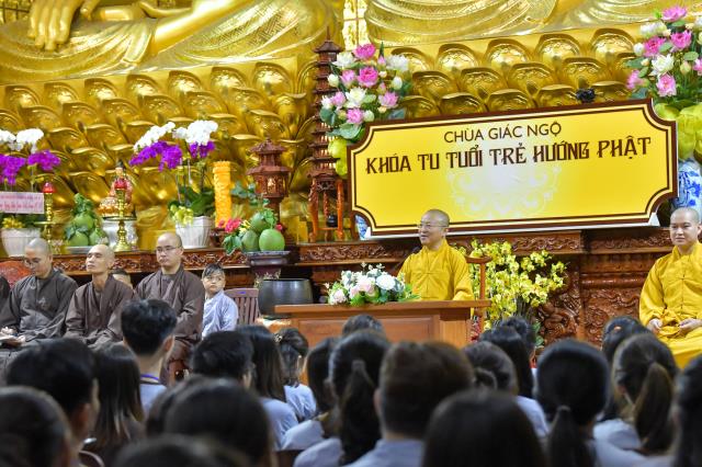 TP. HCM: Tiếp thêm sức mạnh qua khóa tu tuổi trẻ