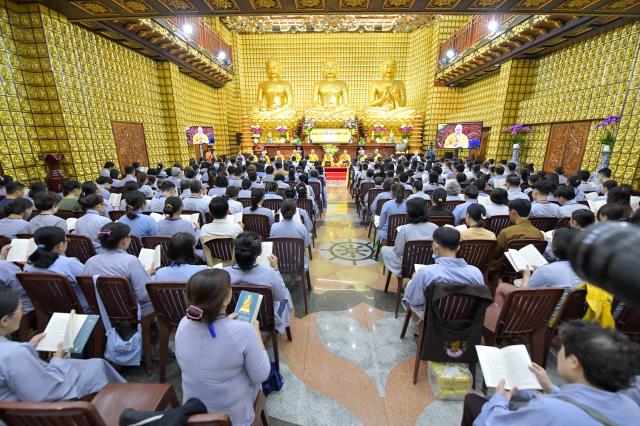 TP. HCM: Tiếp thêm sức mạnh qua khóa tu tuổi trẻ