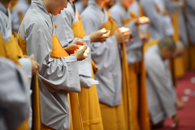HVPGVN tại TP. HCM: Đêm thắp nến tri ân Thầy Cô và cầu nguyện thế giới an bình