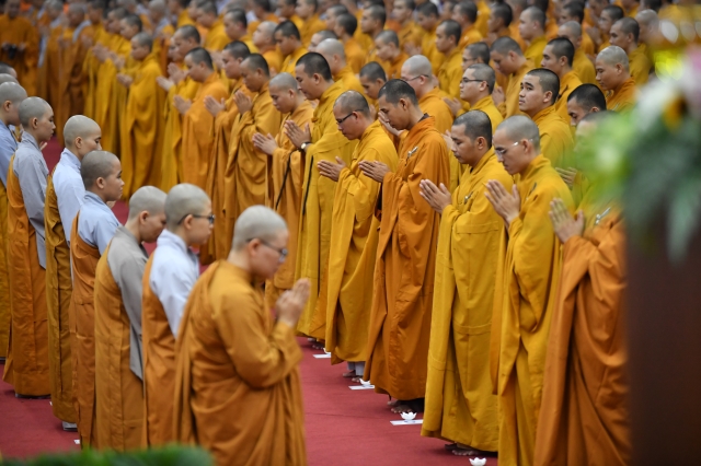 HVPGVN tại TP. HCM: Đêm thắp nến tri ân Thầy Cô và cầu nguyện thế giới an bình